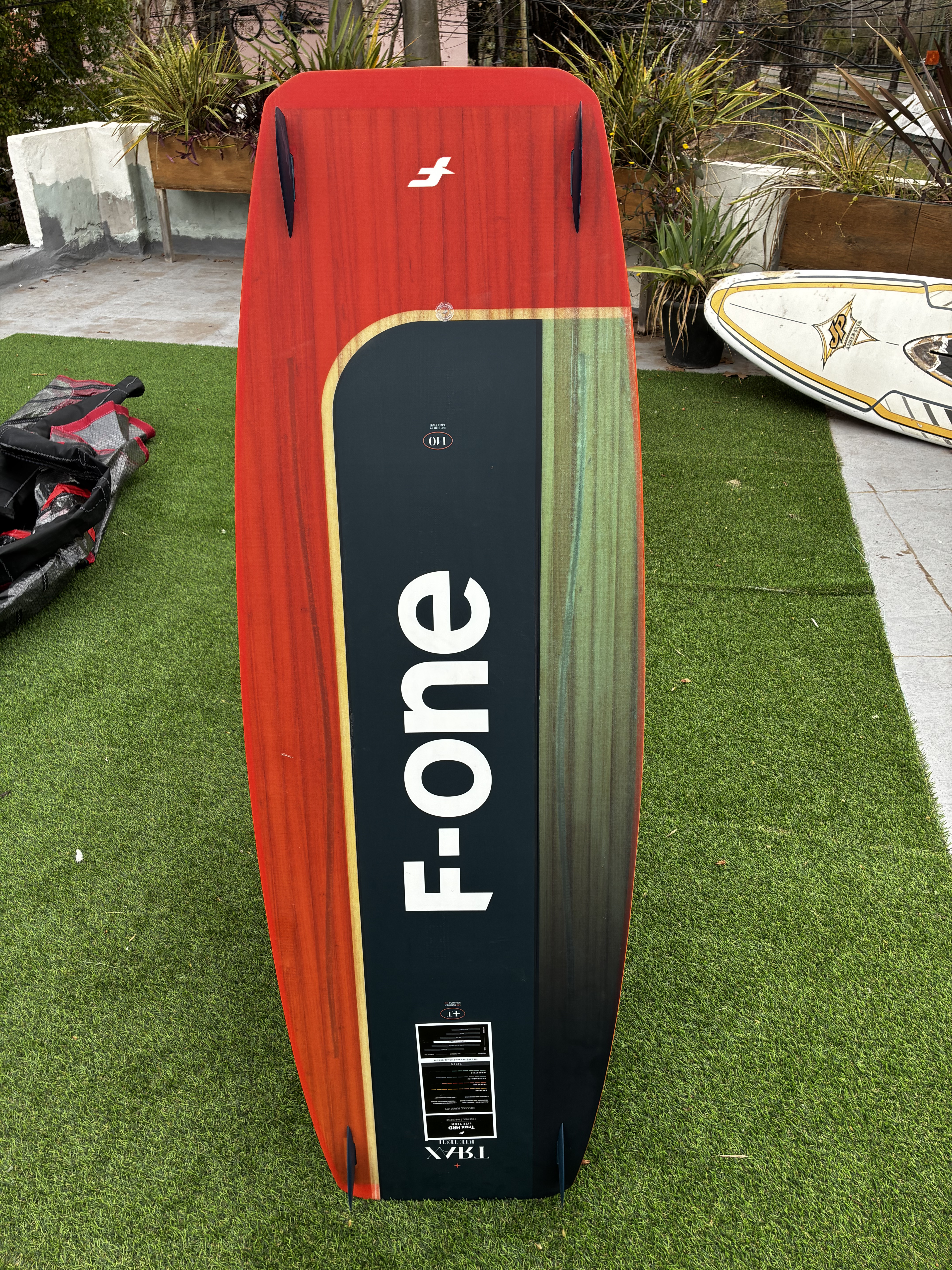F-ONE/TRAX/140/USADA IMPECABLE