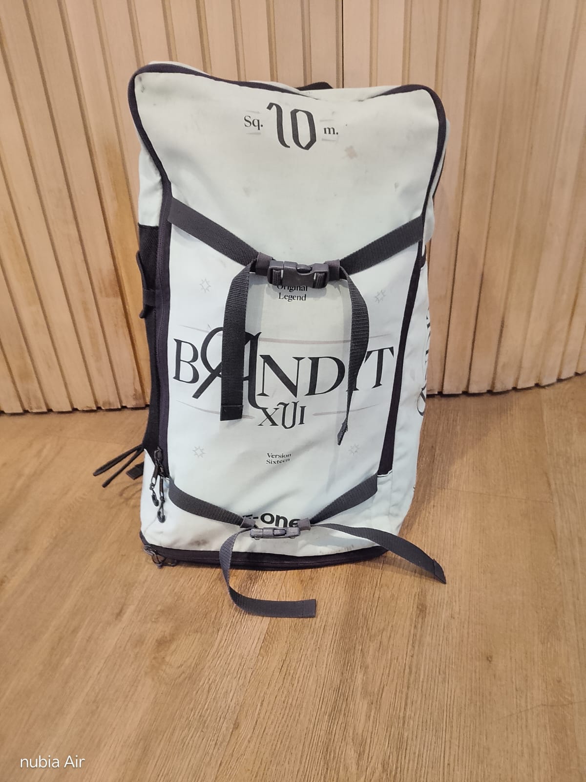 F-ONE/ECO BANDIT XVI 10 Con barra