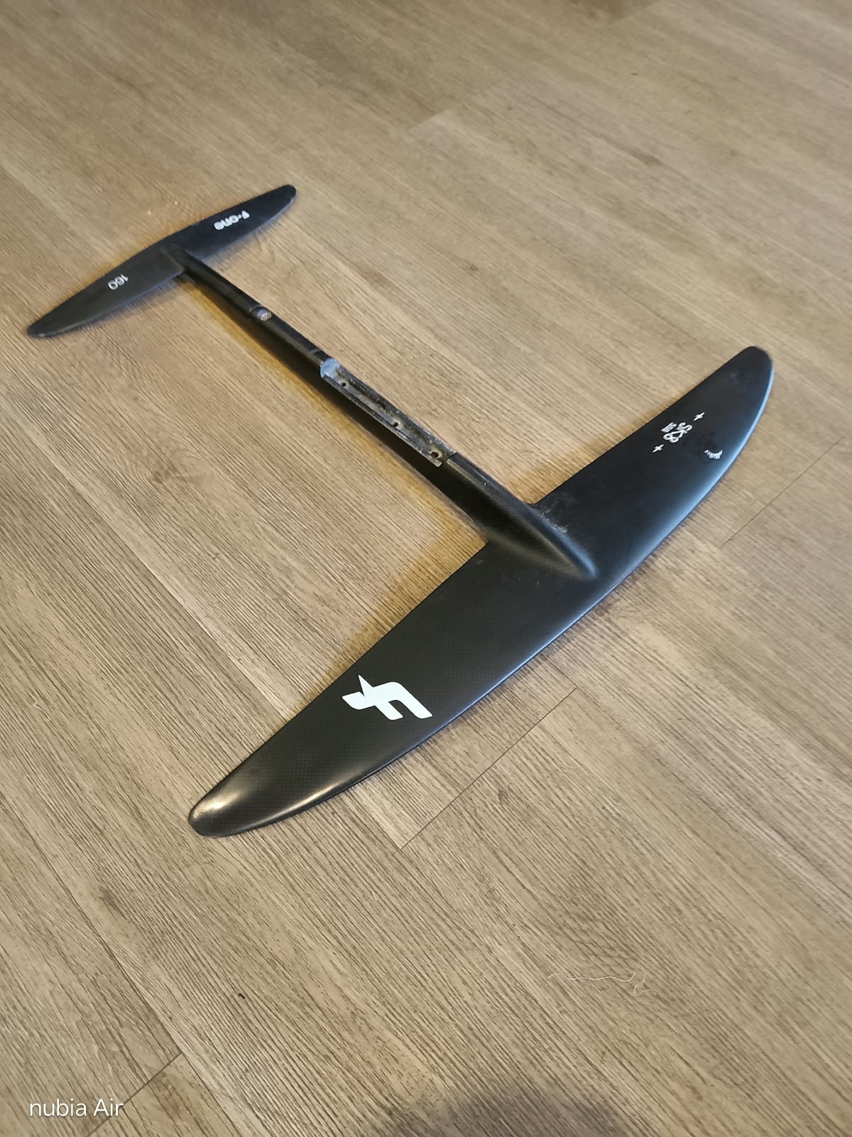 PLANE SK8 550